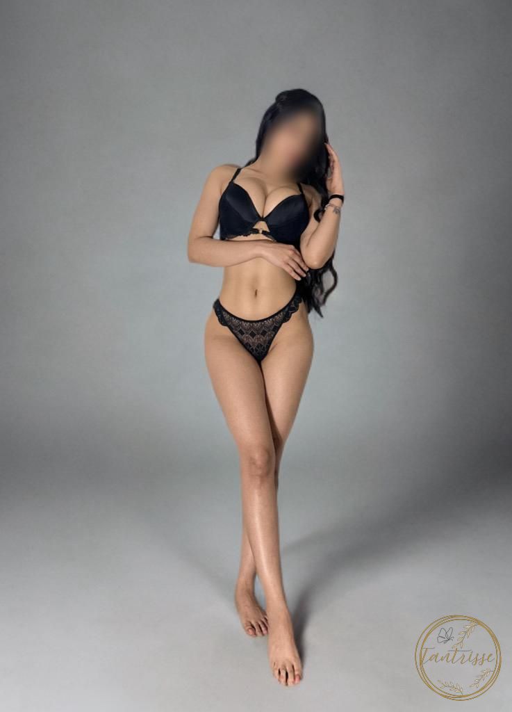 Aitana Masajista Erotica Trantrisse 1